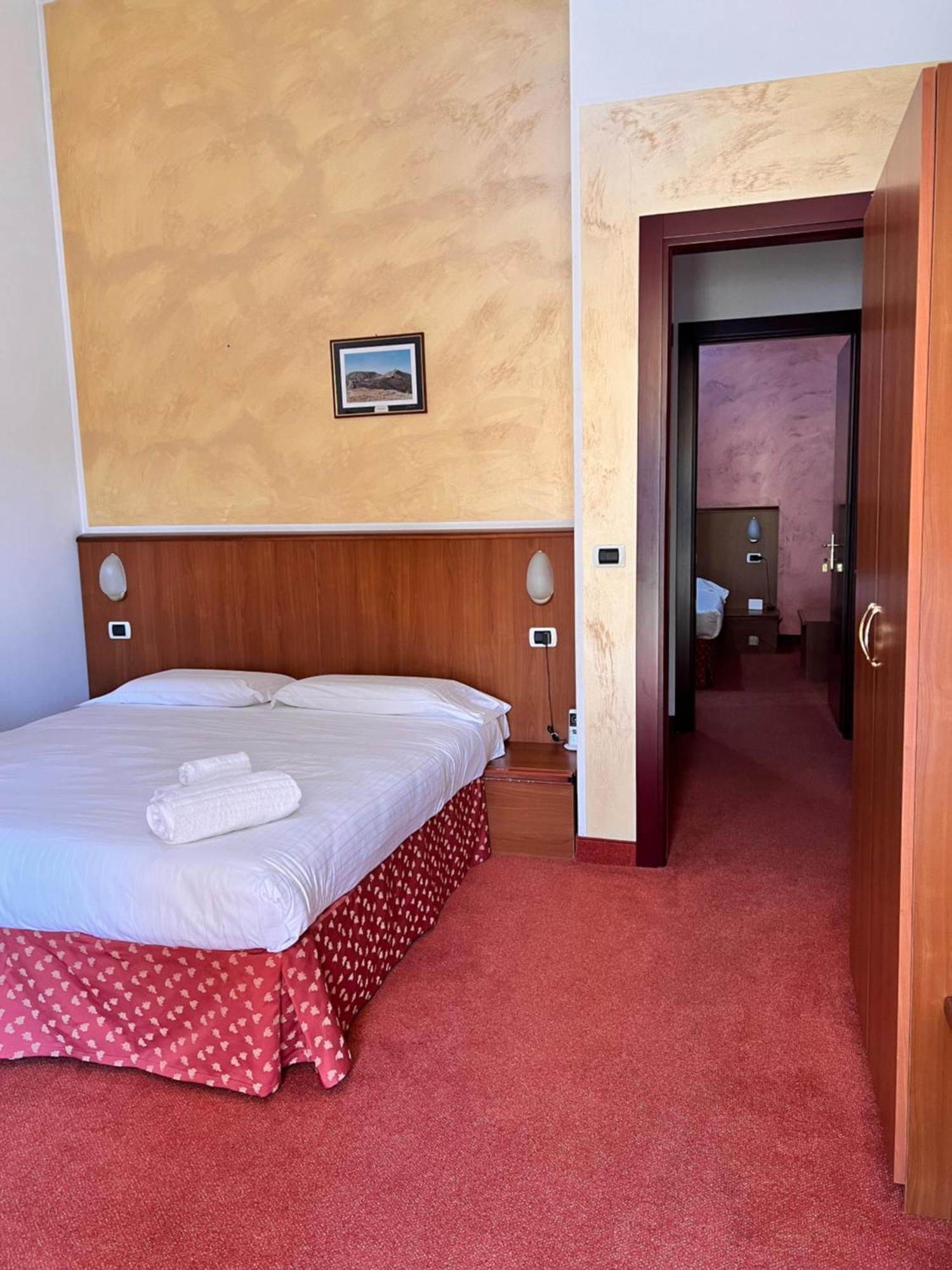 Fell Hotel Susa Dış mekan fotoğraf